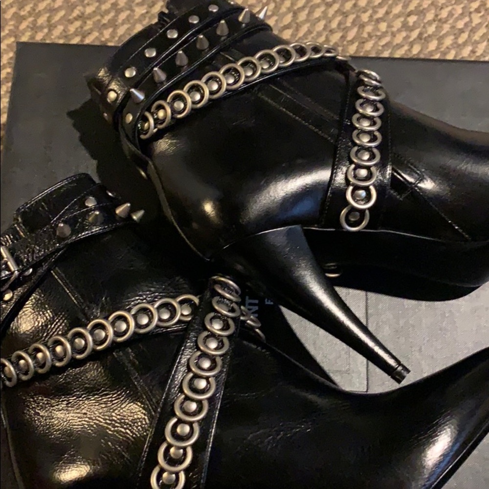 SOLD | BRAND NEW | Saint Laurent Buckle Ankle - Picture 4 of 6